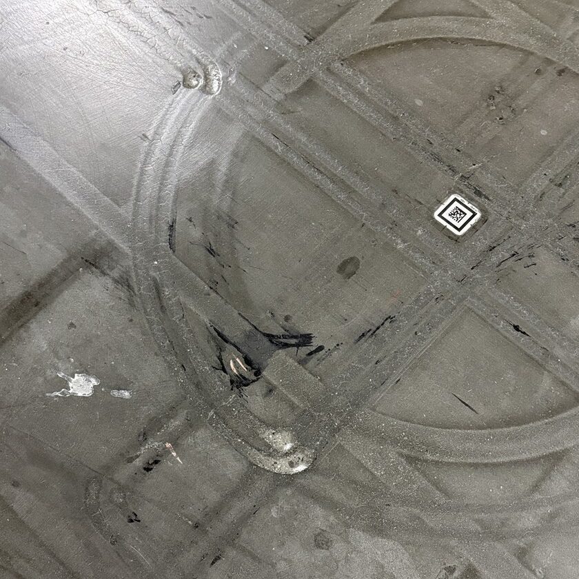 Worn-out grooves on the Defined Movement AMR track